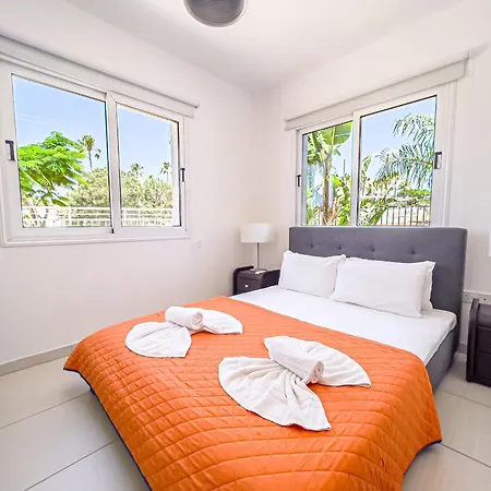 Nissini #4 * Agia Napa